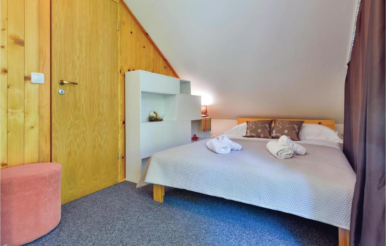 2 Bedroom Gorgeous Home In Trstenik Puscanski Exterior photo