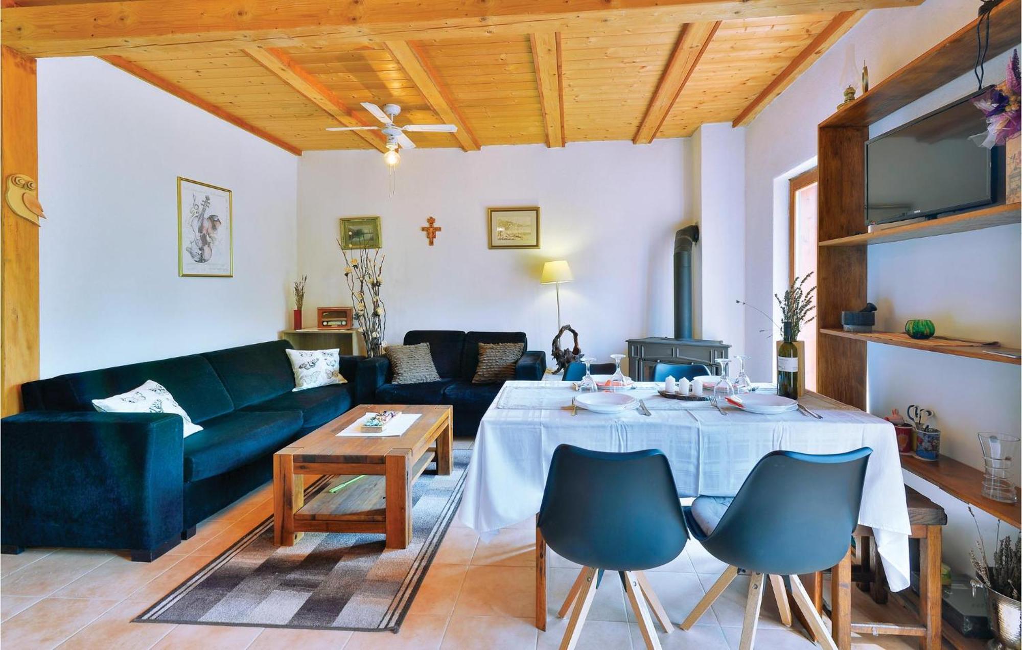 2 Bedroom Gorgeous Home In Trstenik Puscanski Exterior photo