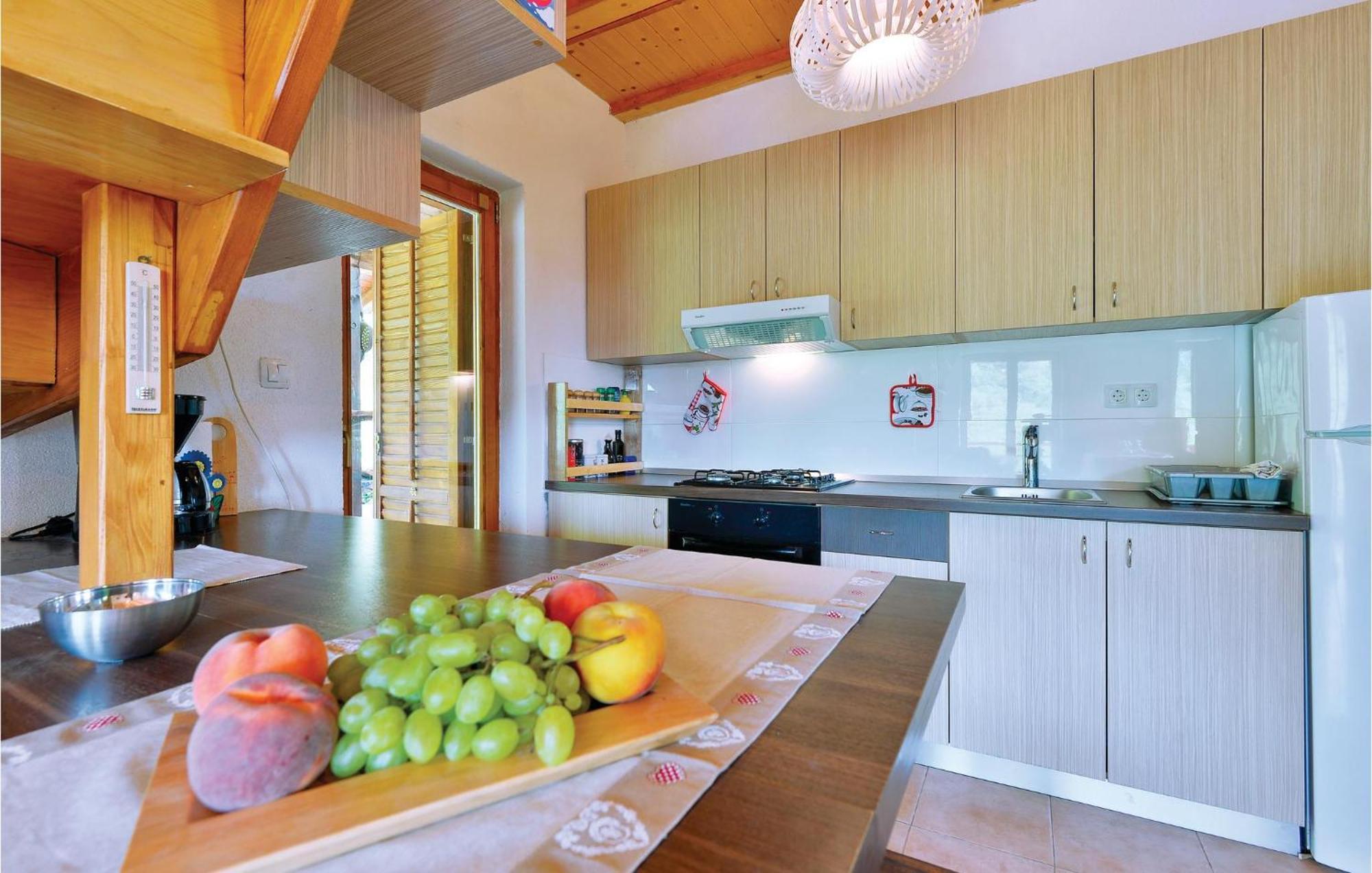 2 Bedroom Gorgeous Home In Trstenik Puscanski Exterior photo