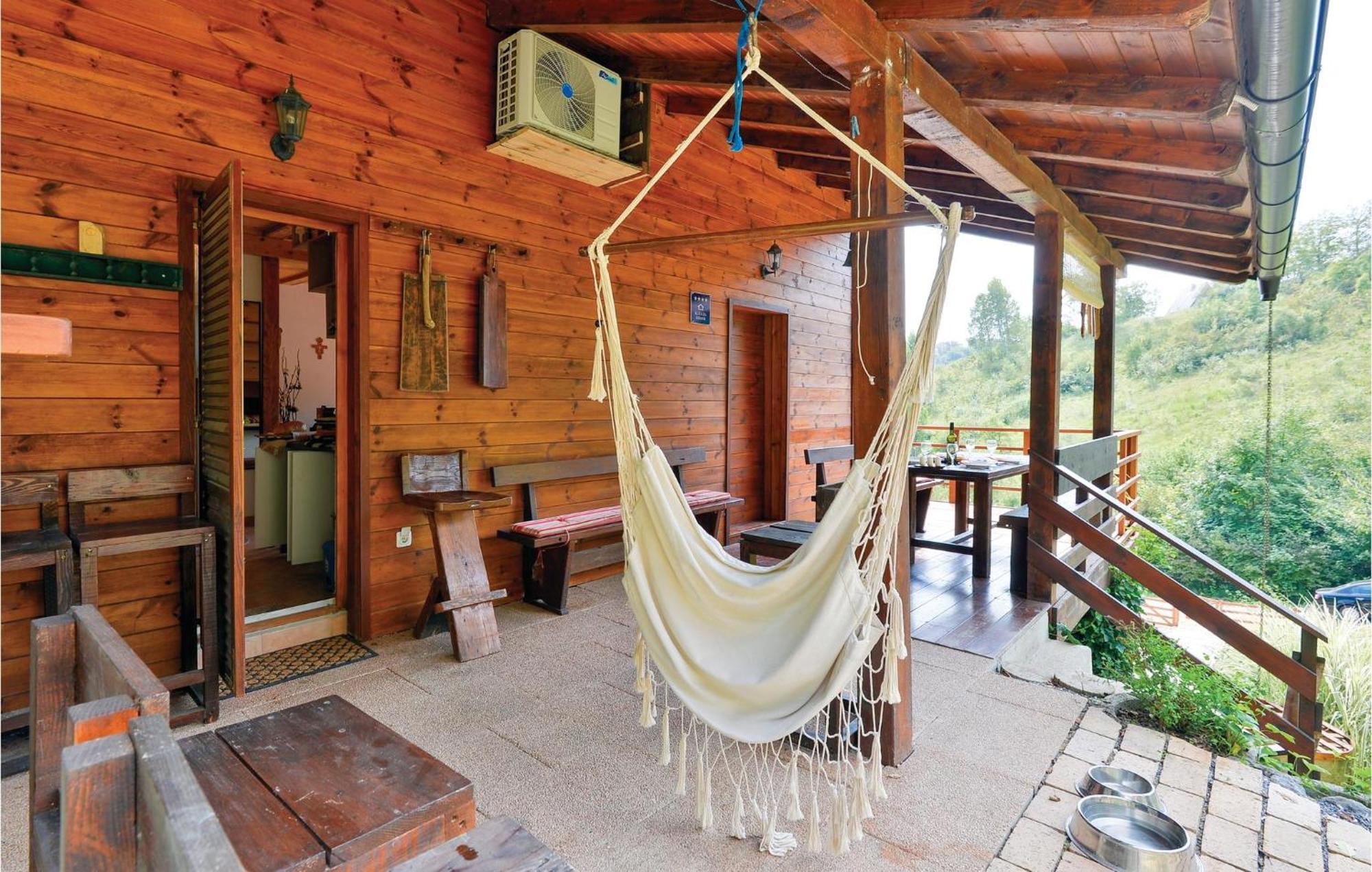 2 Bedroom Gorgeous Home In Trstenik Puscanski Exterior photo