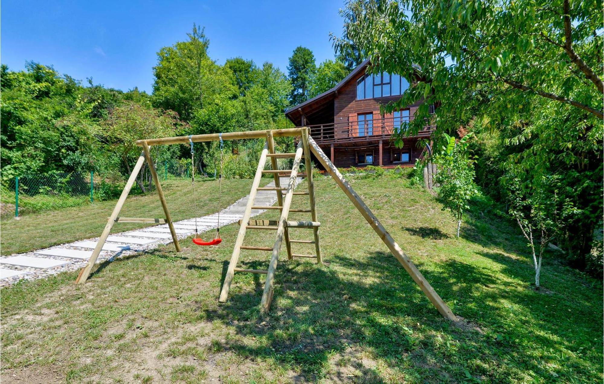 2 Bedroom Gorgeous Home In Trstenik Puscanski Exterior photo